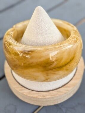 Vintage Creamy Marbled Lucite Hinged Bangle | Magnetic Closure | Chunky